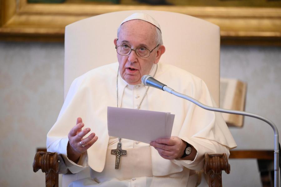 Popiežius pasisako prieš tautinių bendrijų žeminimą, naudojant „tautinės mažumos“ sąvoką